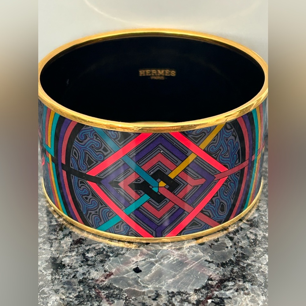 HERMÈS Palladium Du Vent Multicolor Paisley Gold tone trim Wide Bangle Bracelet